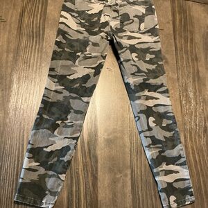 Camouflage Skinny Pants